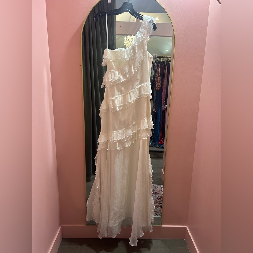 AMUR White One-Shoulder Ruffle Dress - Picture 3 of 5